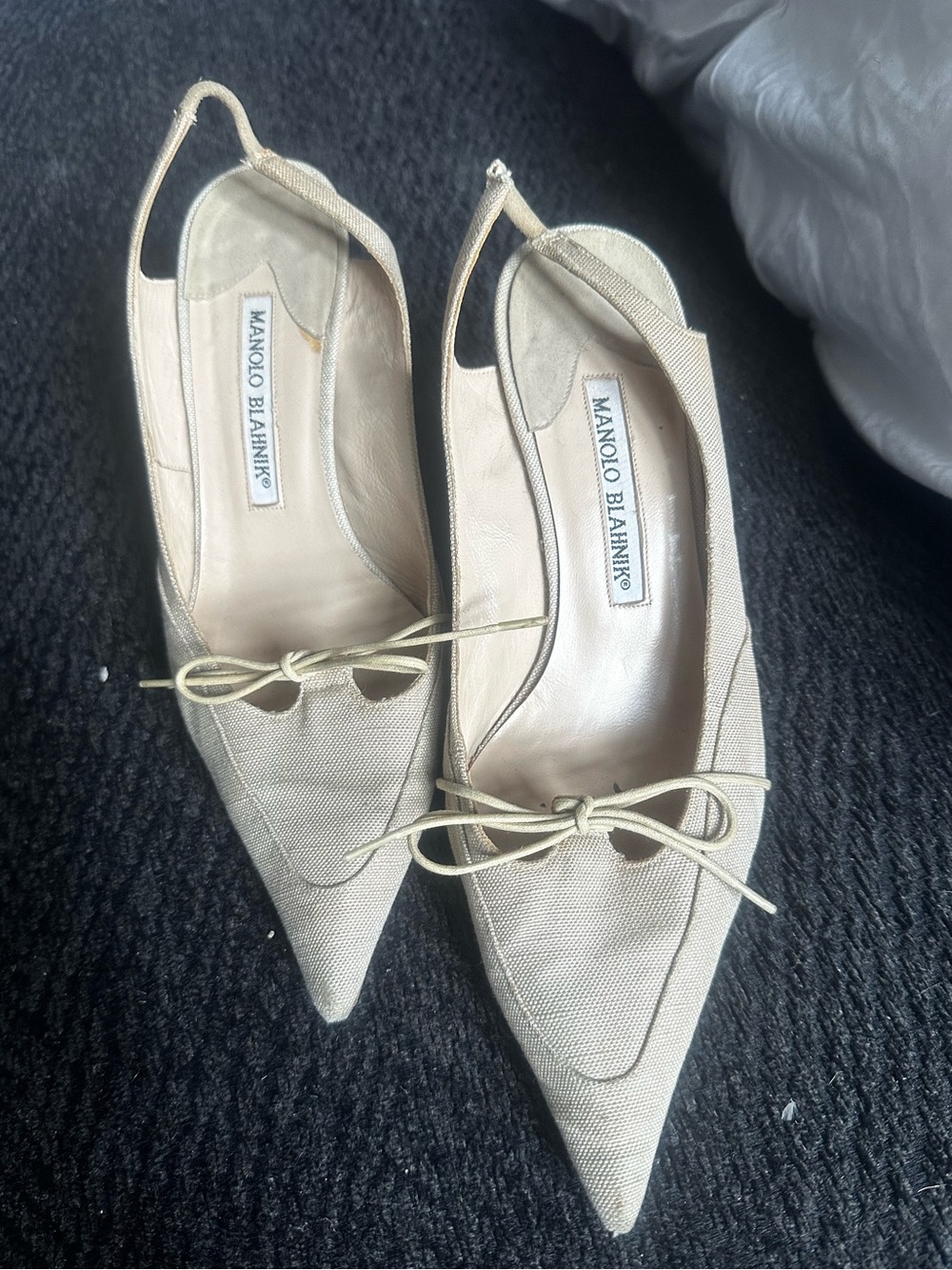 Vintage Manolo Blahnik Neutral Beige Pointed Slingbacks